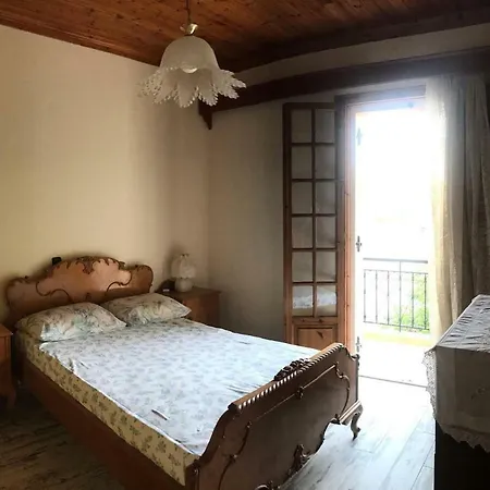 Dimitris House דירה